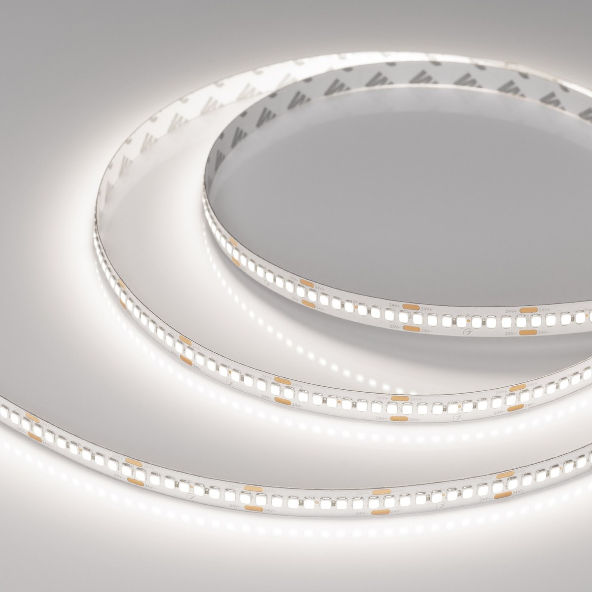 Светодиодная лента RT-A240-10mm 24V Day5000 (22 W/m, IP20, 2835, 5m)