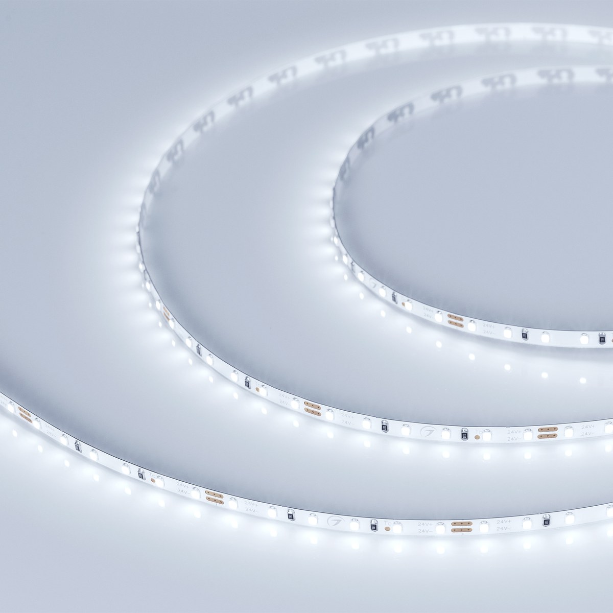 Светодиодная лента MICROLED-5000 24V Cool 8K 4mm (2216, 120 LED/m, LUX)